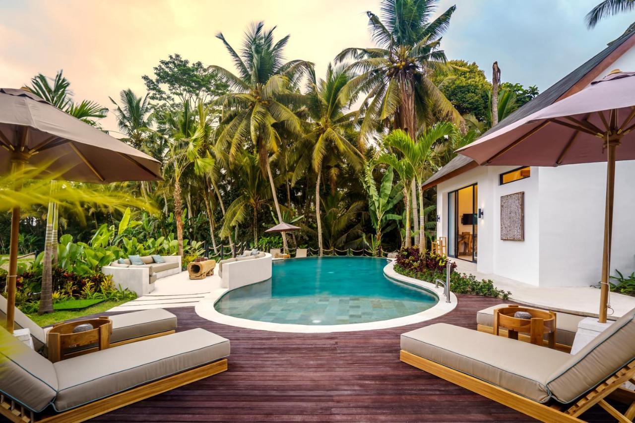 Villa Crystal Lagoon By Balisuperhost Убуд Екстер'єр фото