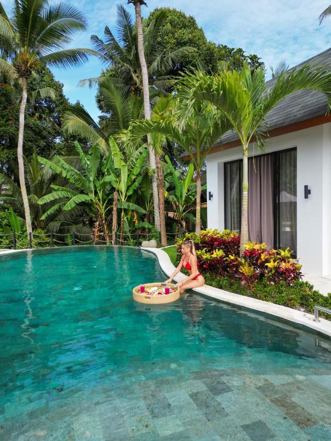 Villa Crystal Lagoon By Balisuperhost Убуд Екстер'єр фото